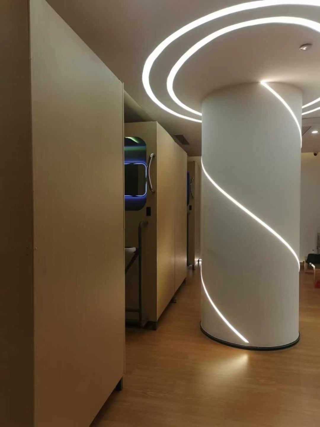 Hostel Space Capsule 马德里 外观 照片