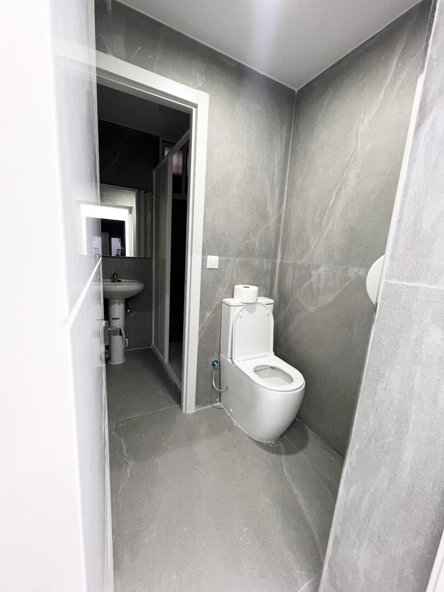Hostel Space Capsule 马德里 外观 照片